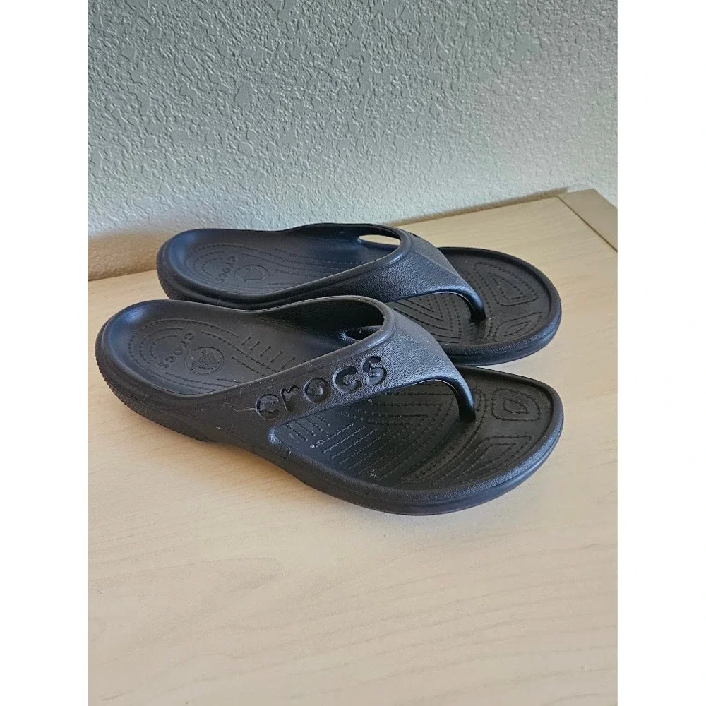 Crocs Baya Sandals Flip Flops Unisex Black Women 10 Men 8 Slip On Thong